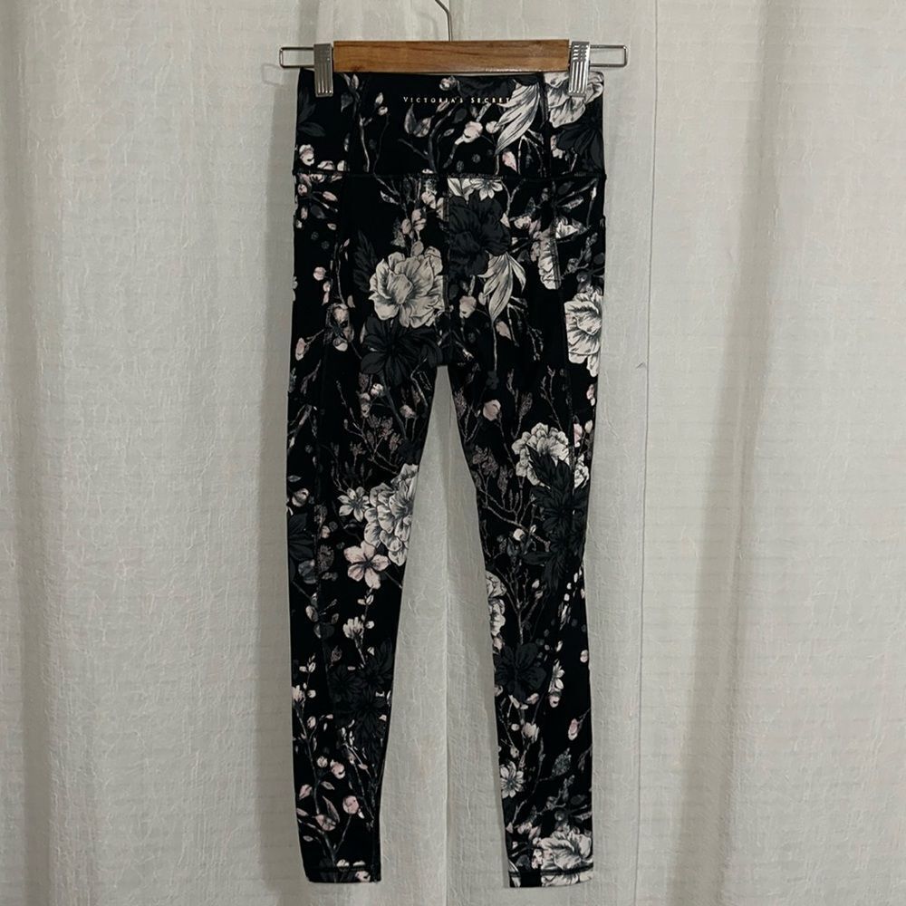 VS 2/165 Essential Pocket Mid Rise Crop Black White Gray Blush Pink Legging